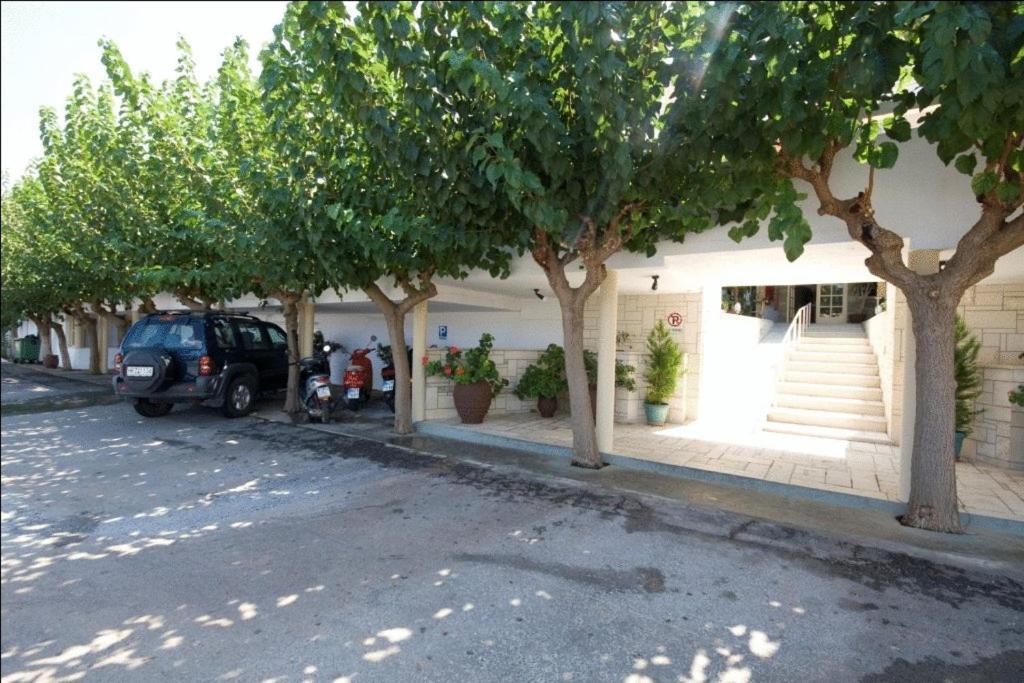Nikos Hotel Malia  Exterior photo